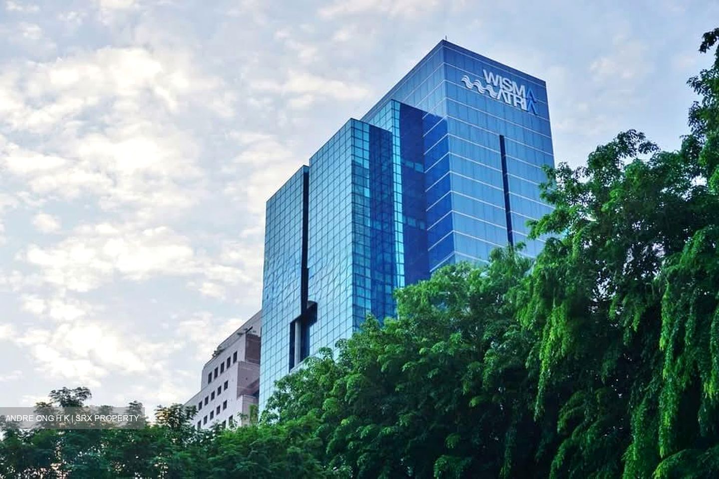Wisma Atria (D9), Office #576593101